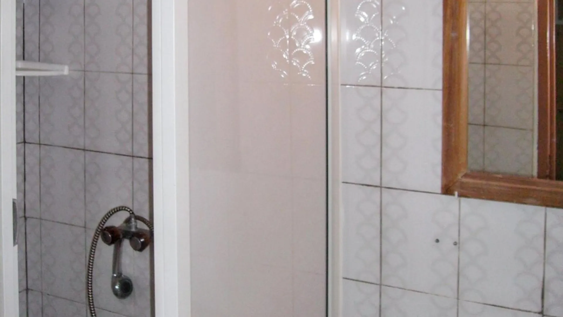 Apartment Appartement De Charme A Port Louis 35 M² Jardin Prive